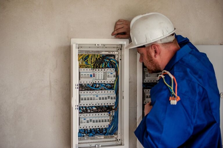 4 HORAS ELECTRICISTA RENOVACION CONT ED